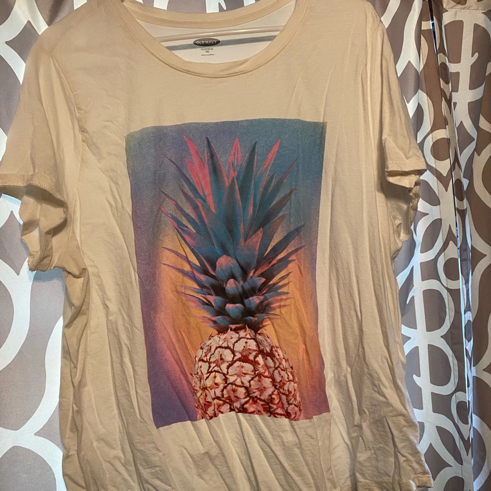 Womens Old Navy Tee